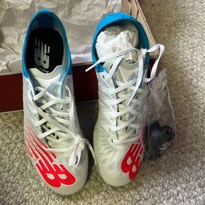 Women’s sprint spikes NEW